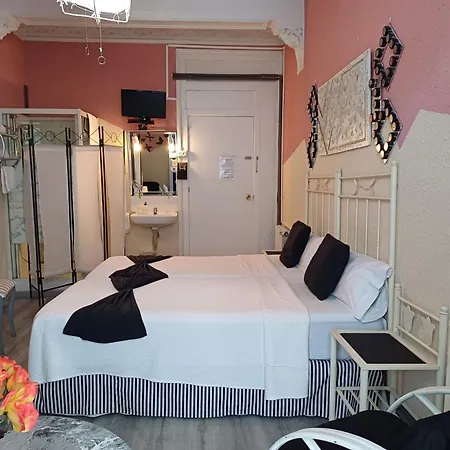 Botin Guest house *